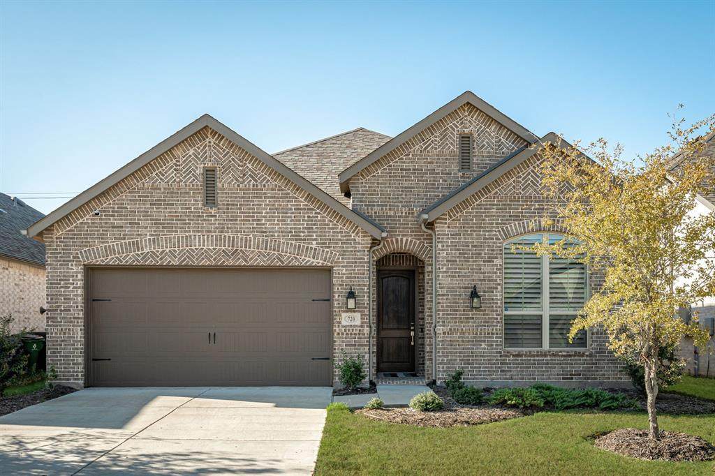 720 Wycliffe Drive - Photo 1