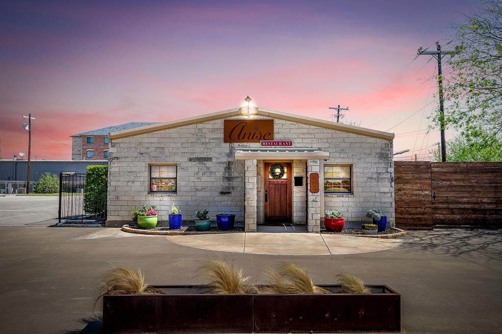605 Calinco Drive - Photo 1