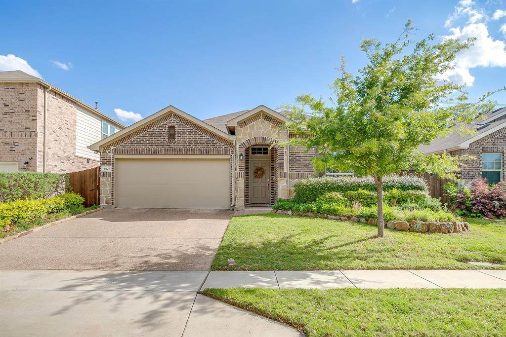 8621 Glenburne Drive - Photo 1