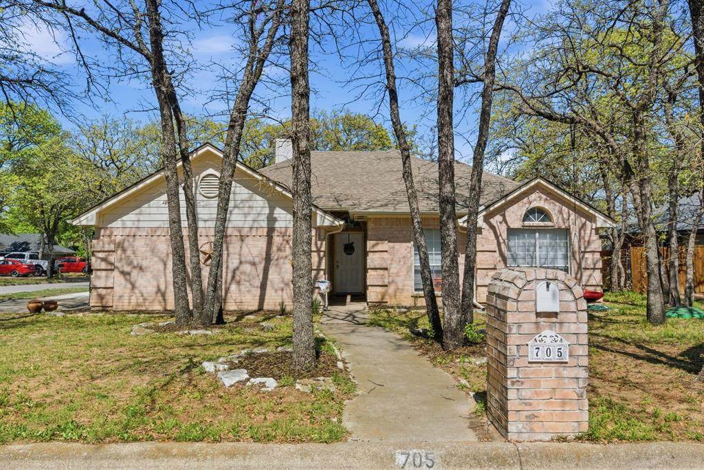 705 Oak Park Drive - Photo 1