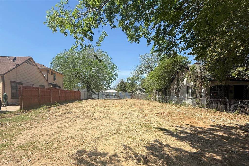 2315 Lovers Lane - Photo 1