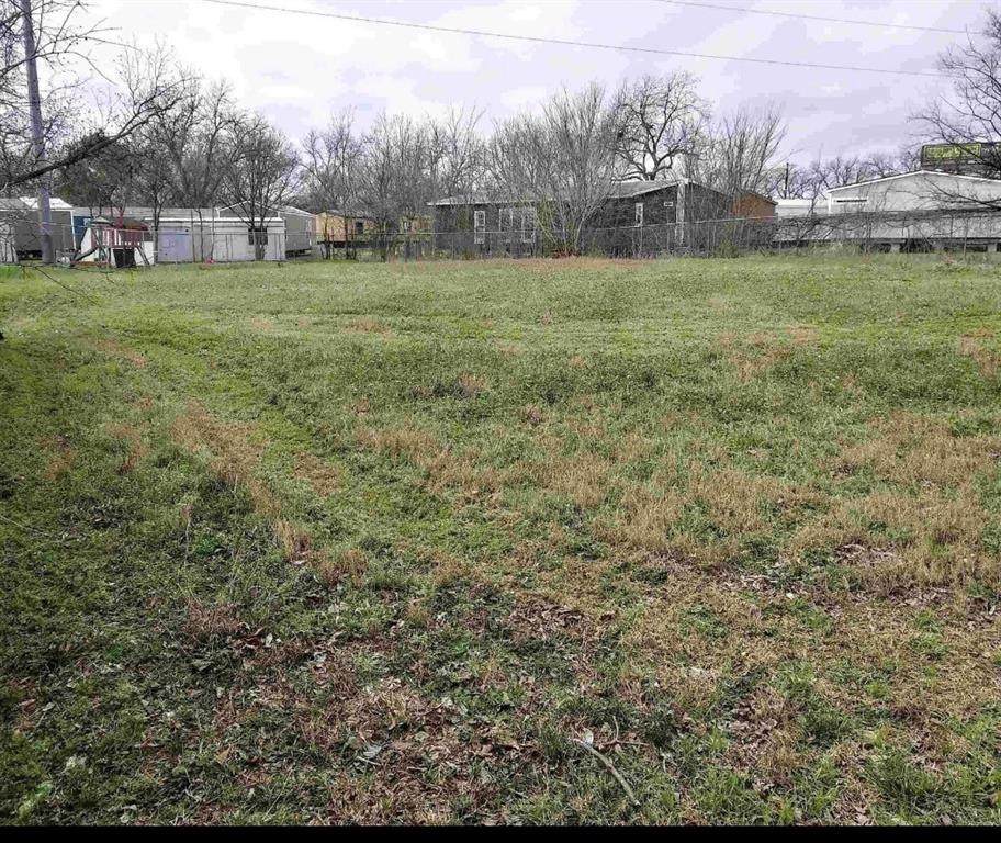 319 Miller Street - Photo 1