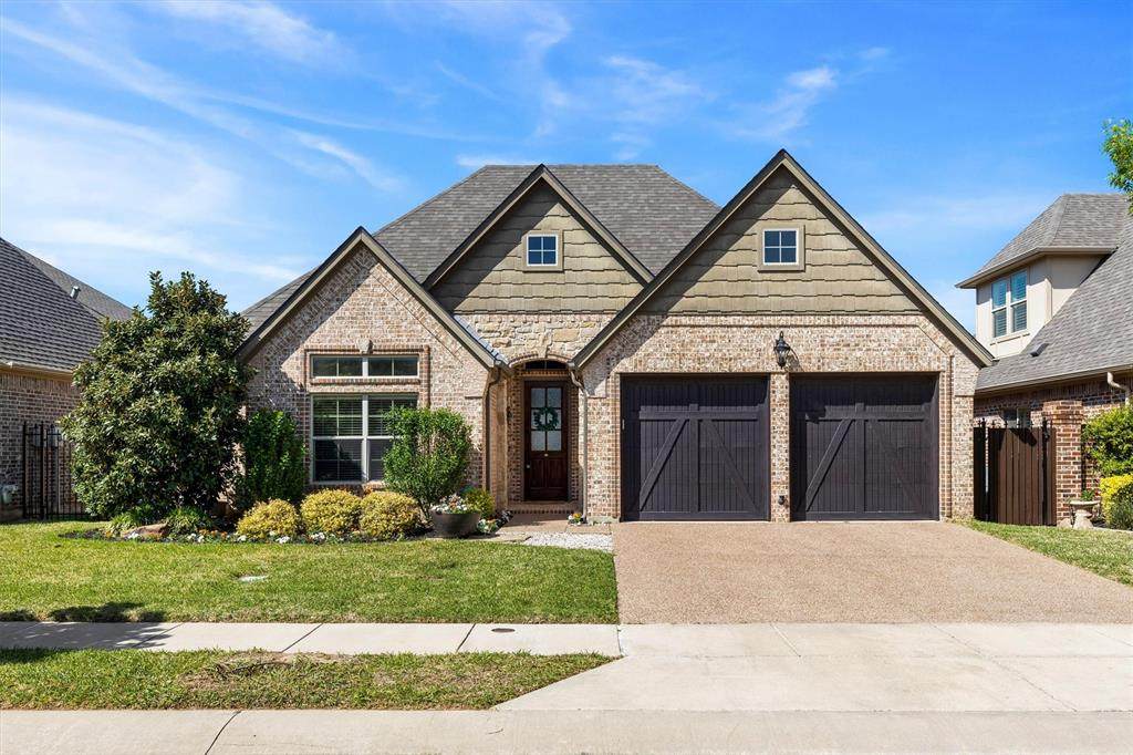 735 Hill Street - Photo 1