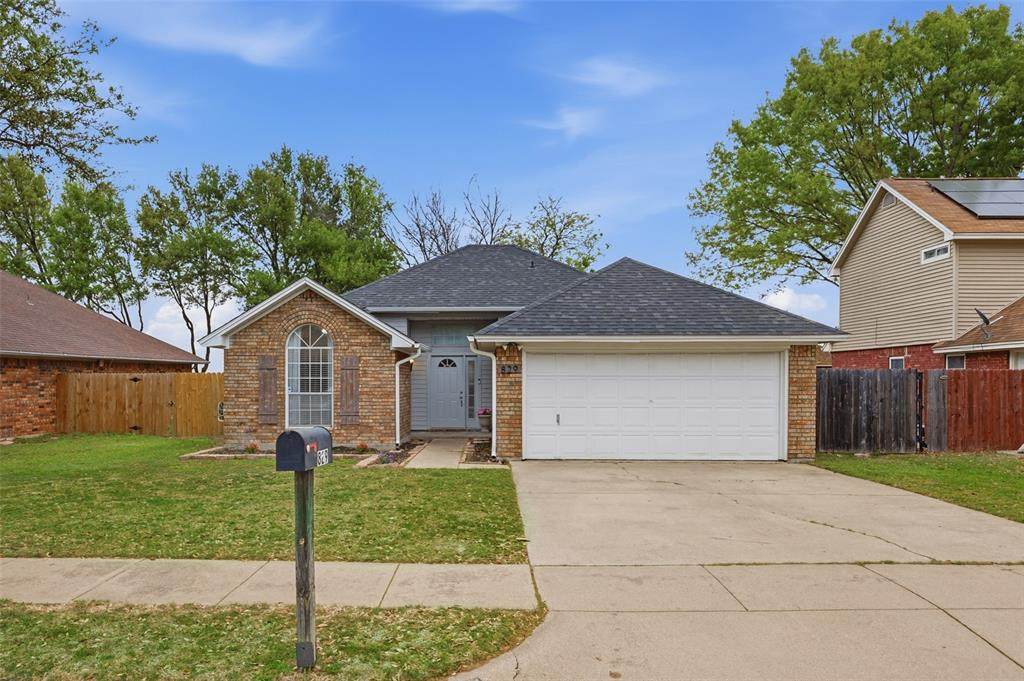 829 Parkwest Boulevard - Photo 1