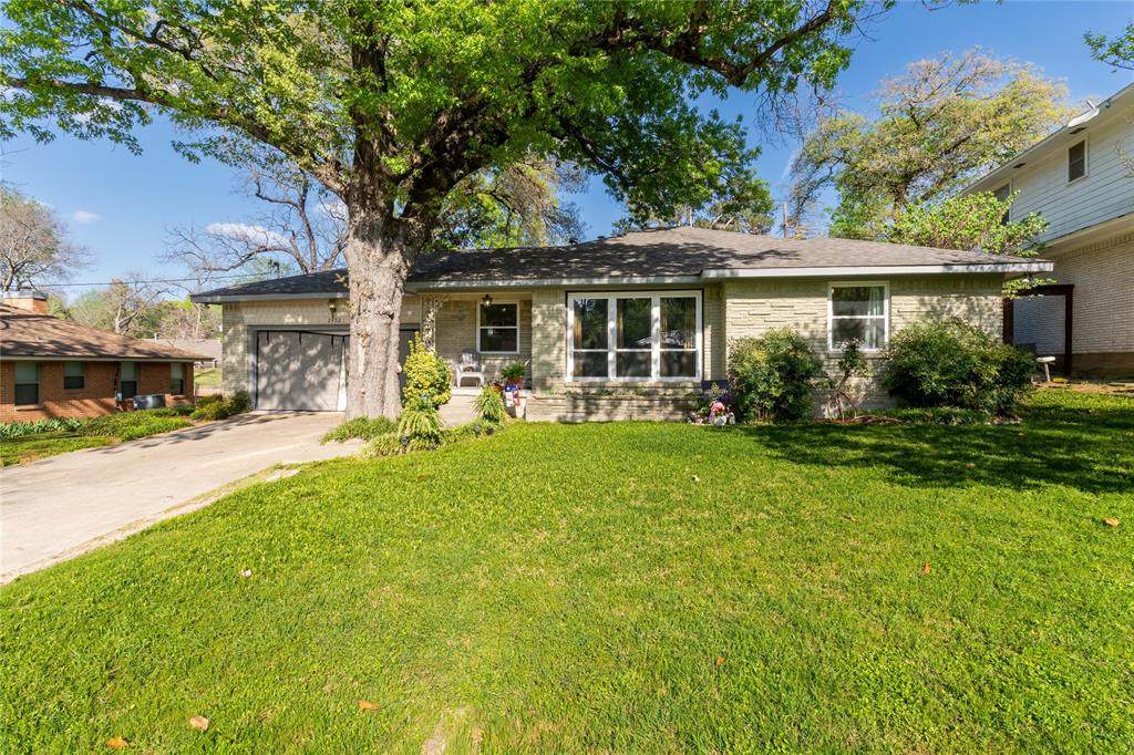 2422 Santa Cruz Drive - Photo 1