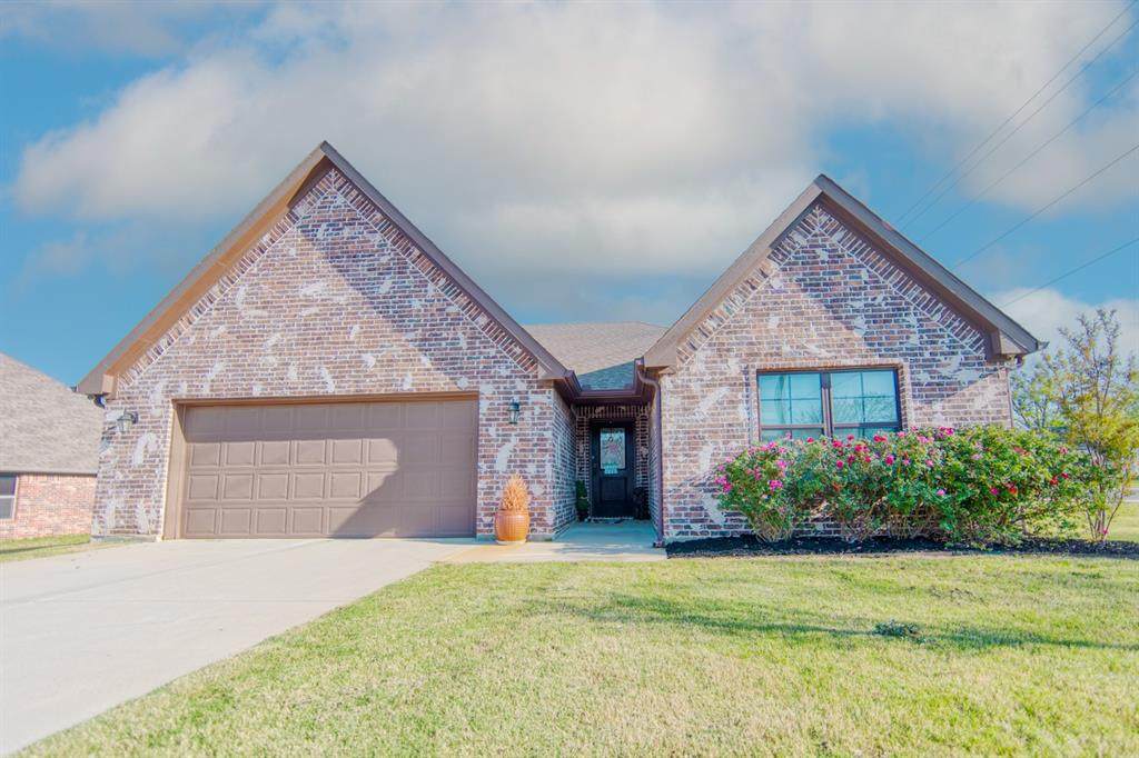 100 Prarie Grass Drive - Photo 1
