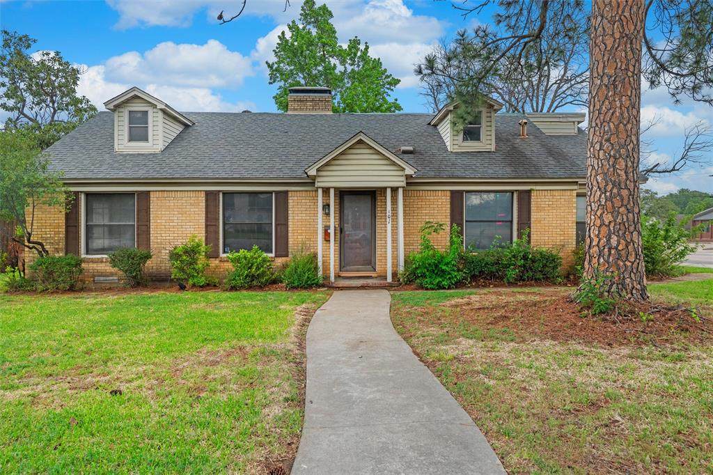 101 Park Row Drive - Photo 1