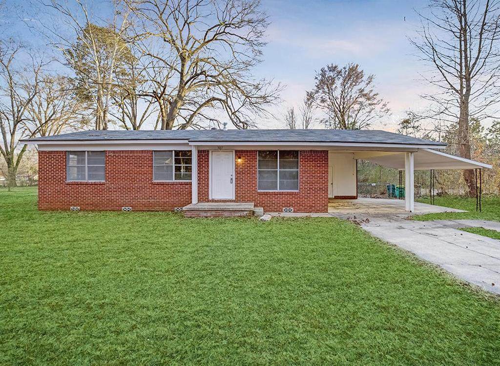 3007 Hollywood Street - Photo 1