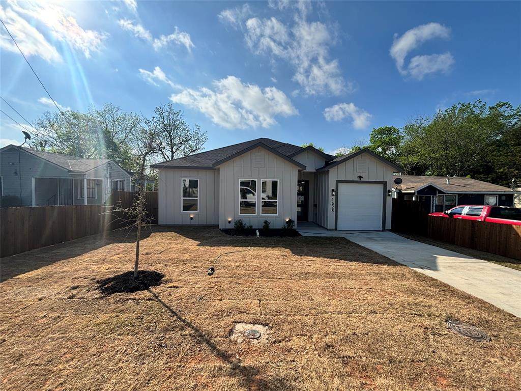 1528 Owega Avenue - Photo 1