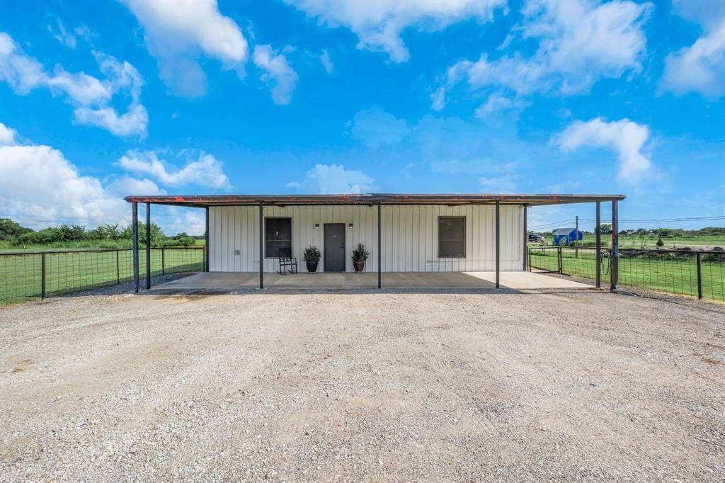 8050 W Interstate Highway 30 - Photo 1