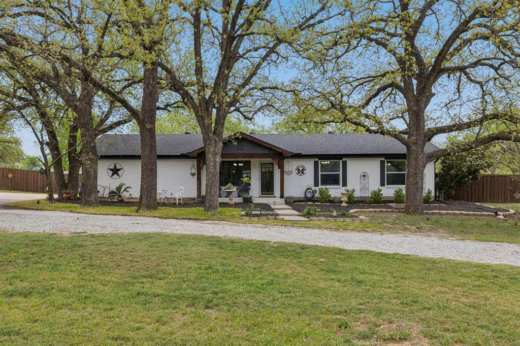 1003 Newell Drive - Photo 1