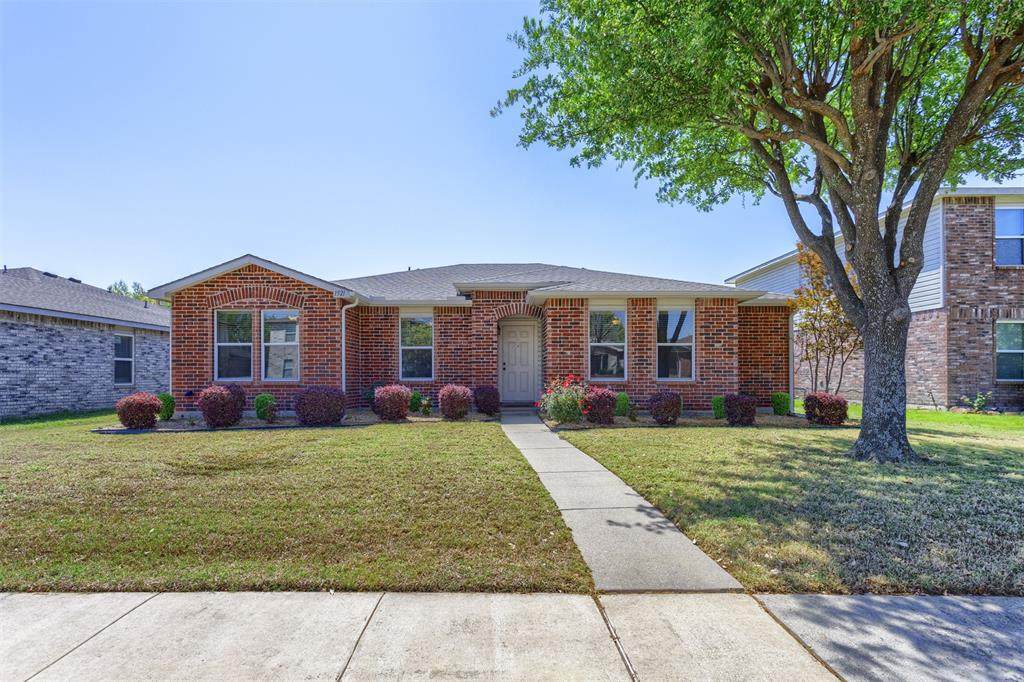 1521 Windward Lane - Photo 1