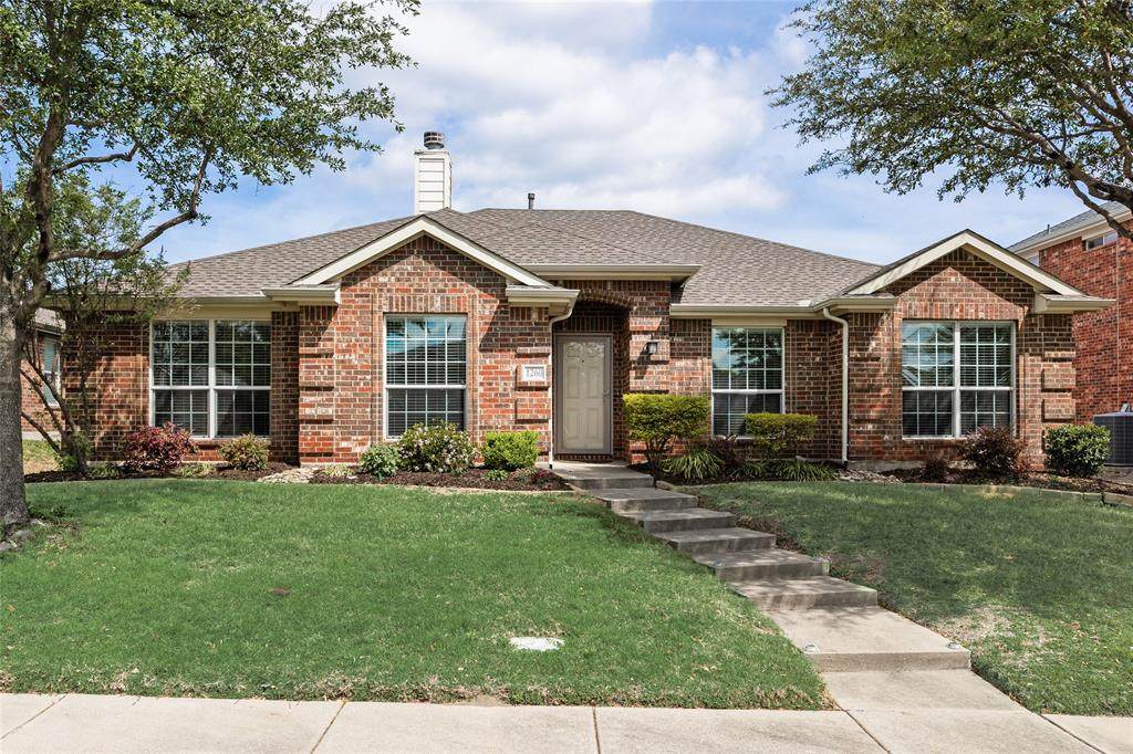 1260 Highbluff Lane - Photo 1