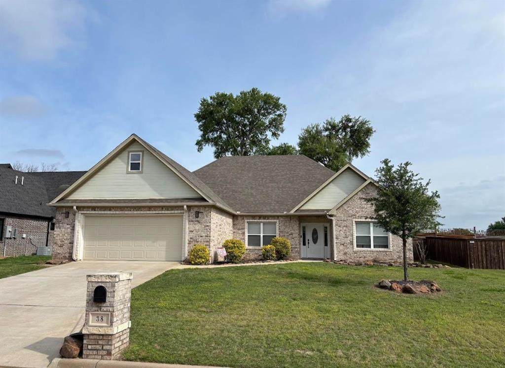 38 Lone Oak Boulevard - Photo 1