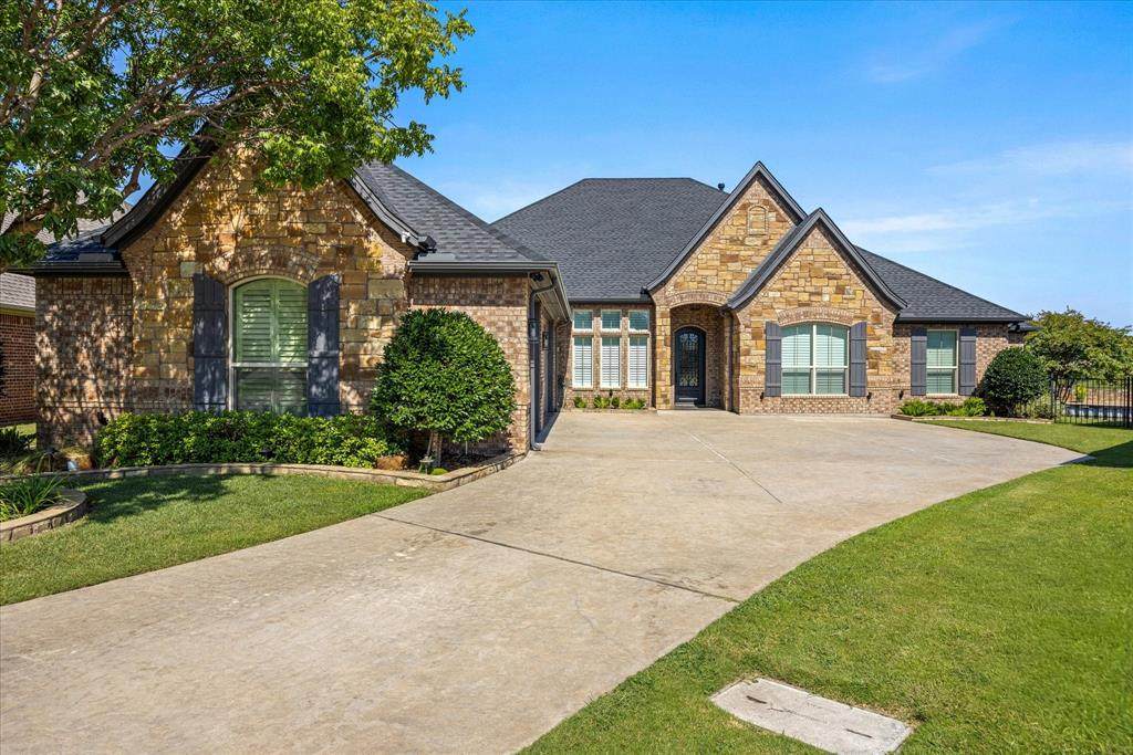 1203 Huntington Cove Court - Photo 1