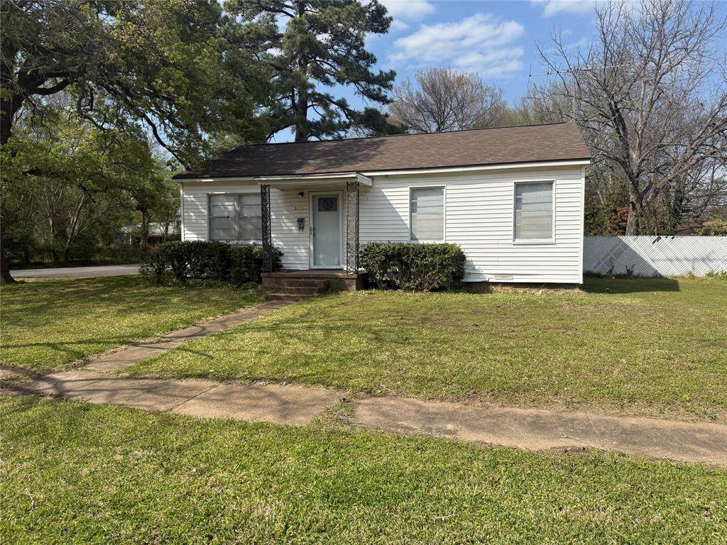301 Boyd Loop - Photo 1