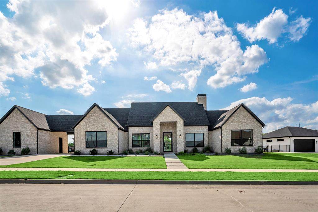 101 Ambrosia Lane - Photo 1