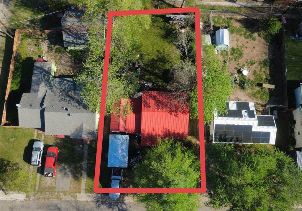205 Graham Avenue - Photo 1