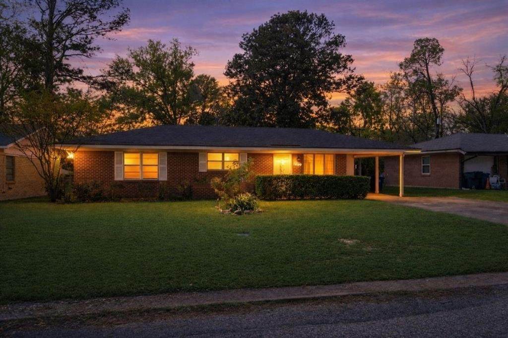 1129 Cloverdale Drive - Photo 1