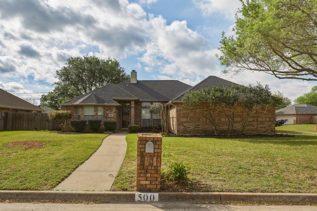 500 Bluebonnet Drive - Photo 1