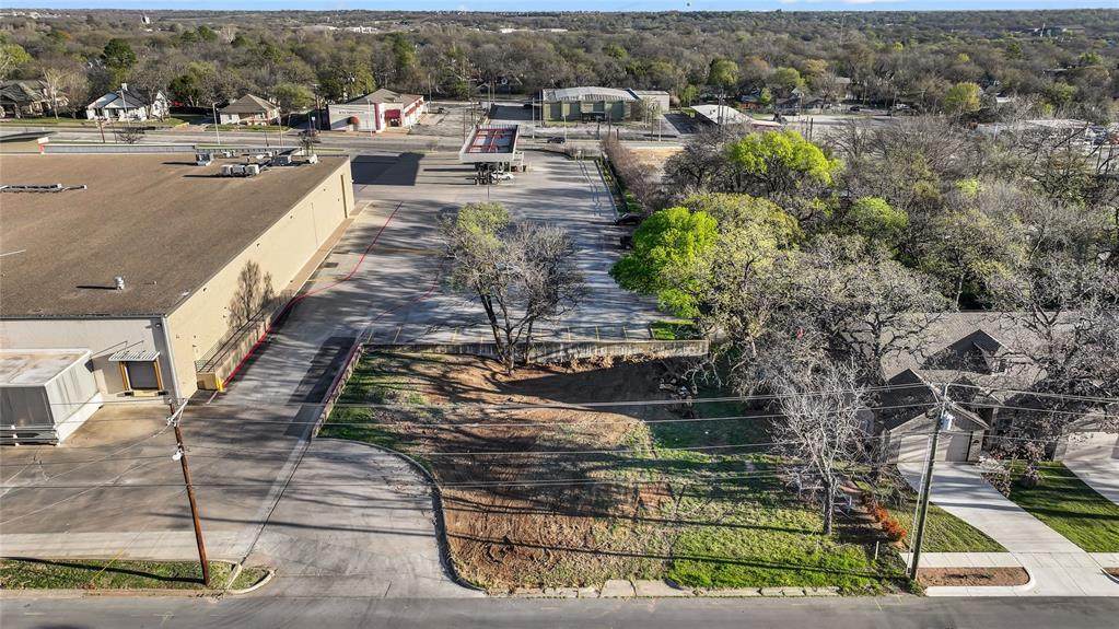 514 Oak Street - Photo 1