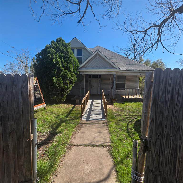 925 16th Street - Photo 1