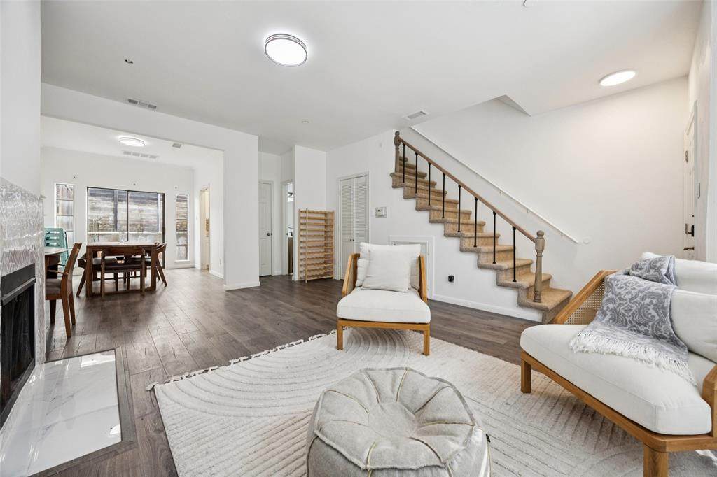 3919 Cole Avenue - Photo 1