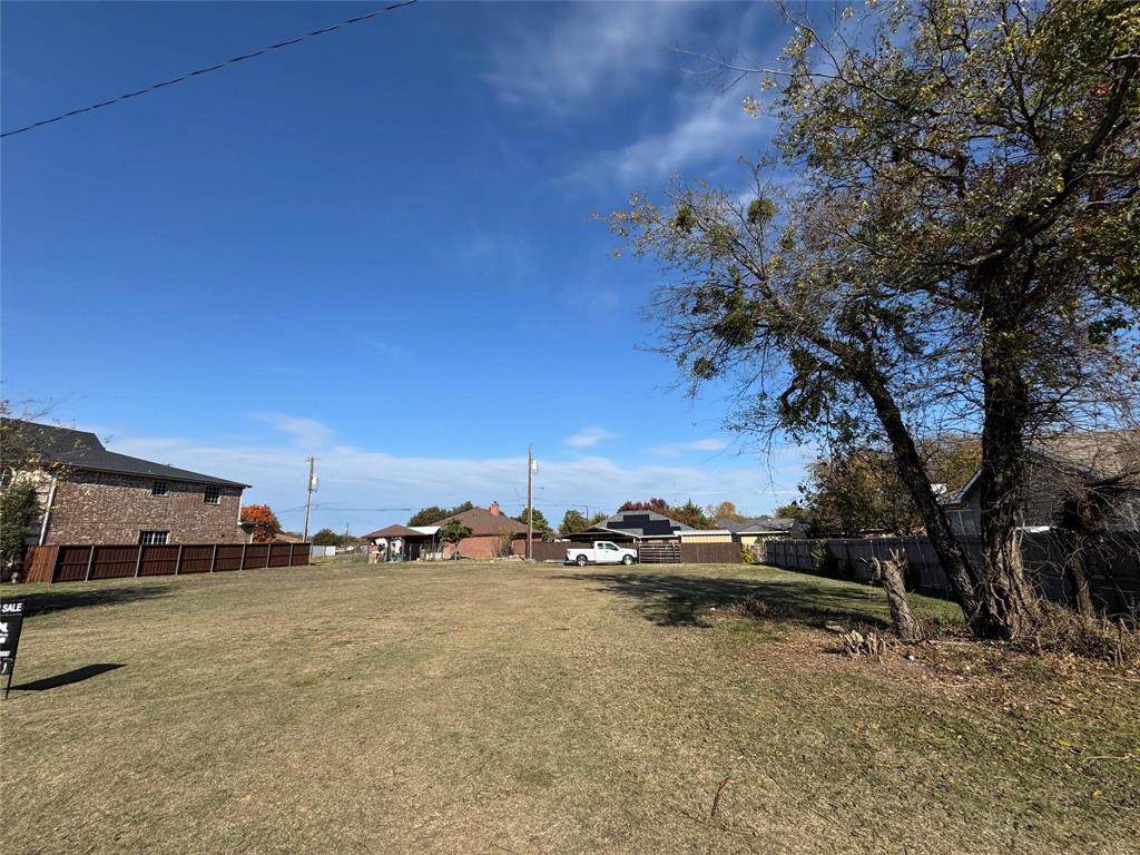 4529 Ginger Avenue - Photo 1