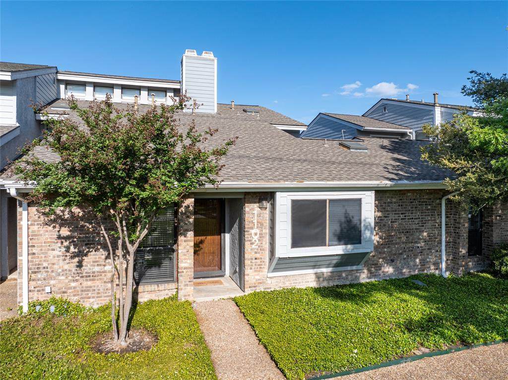 17490 Meandering Way - Photo 1