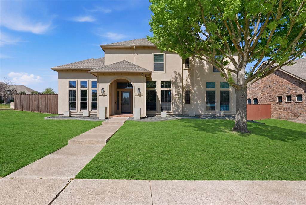 1733 White Cap Court - Photo 1