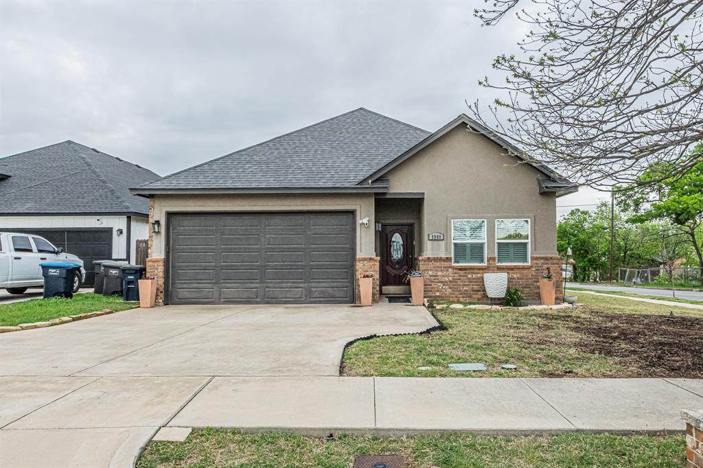 5900 Houghton Avenue - Photo 1