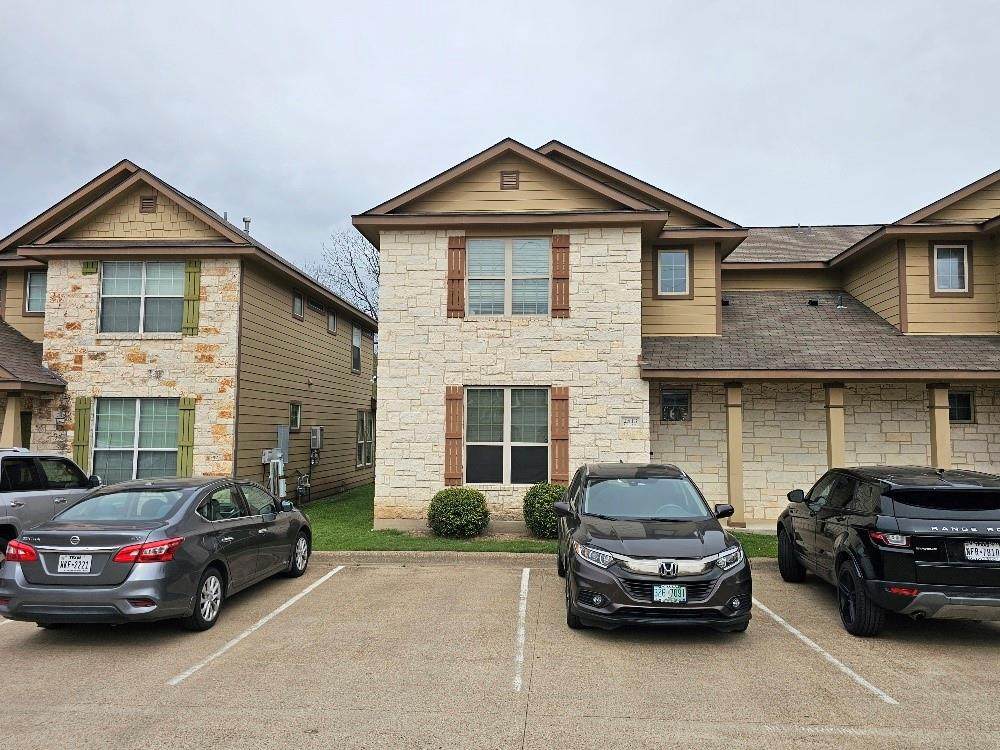 2513 2nd Street - Photo 1