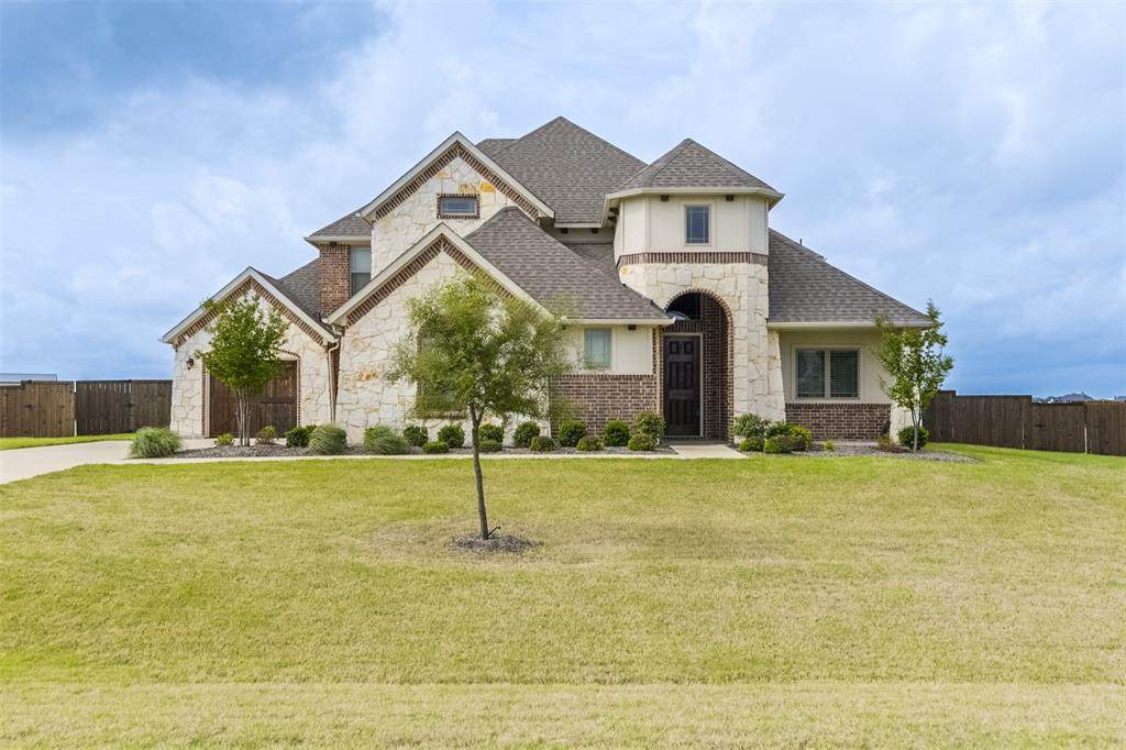 640 Lakota Parkway - Photo 1