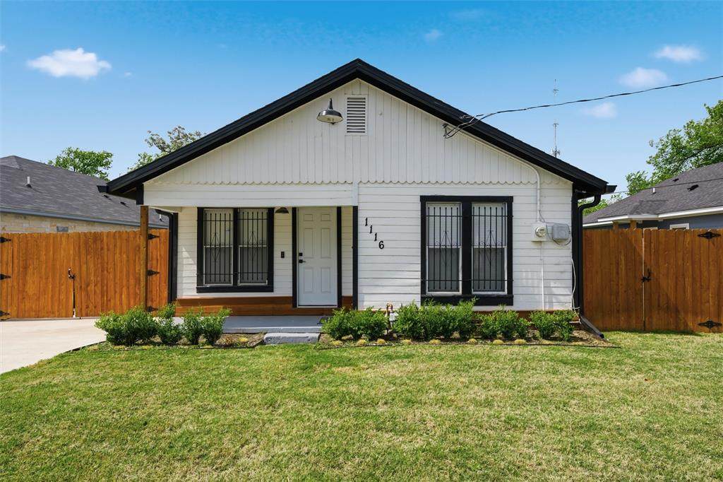 1116 Houston Street - Photo 1