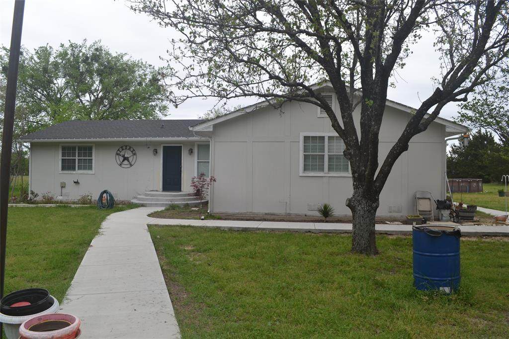 564 County Road 3505 - Photo 1