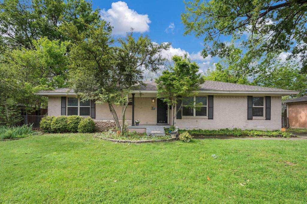 2216 Springhill Drive - Photo 1