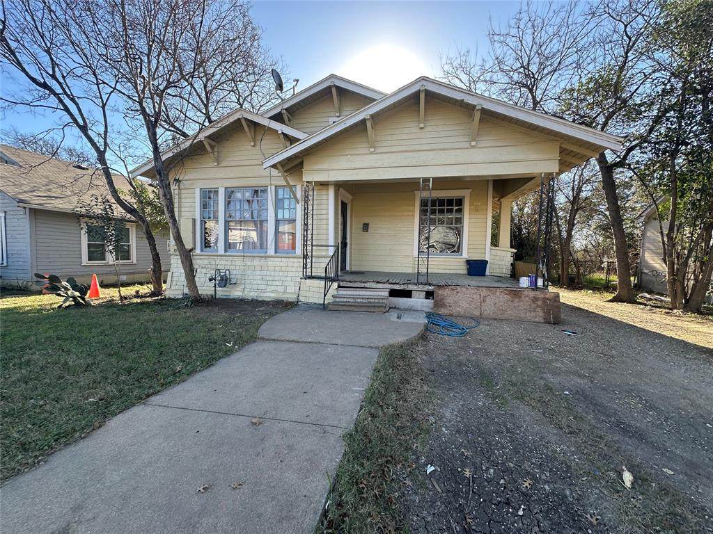 1824 Lyle Avenue - Photo 1
