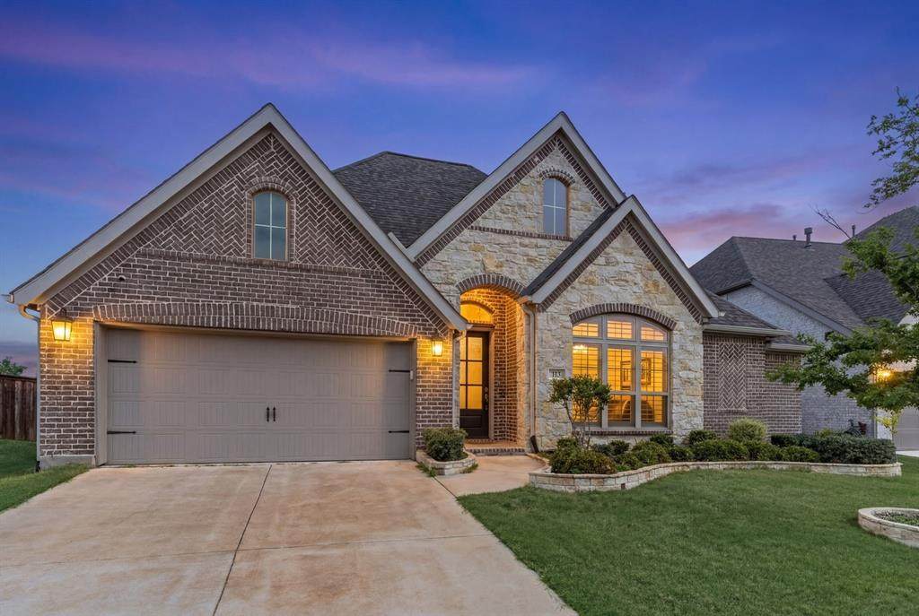 113 Calmwater Cove - Photo 1