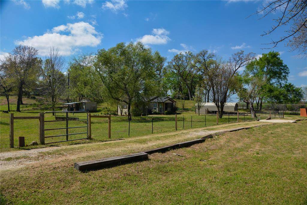 545 Vz County Road 2923 - Photo 1