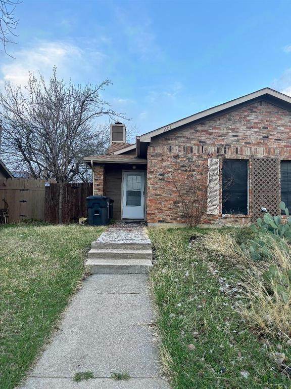1107 Rimcrest Drive - Photo 1