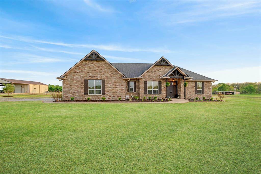 1390 County Road 3500 - Photo 1
