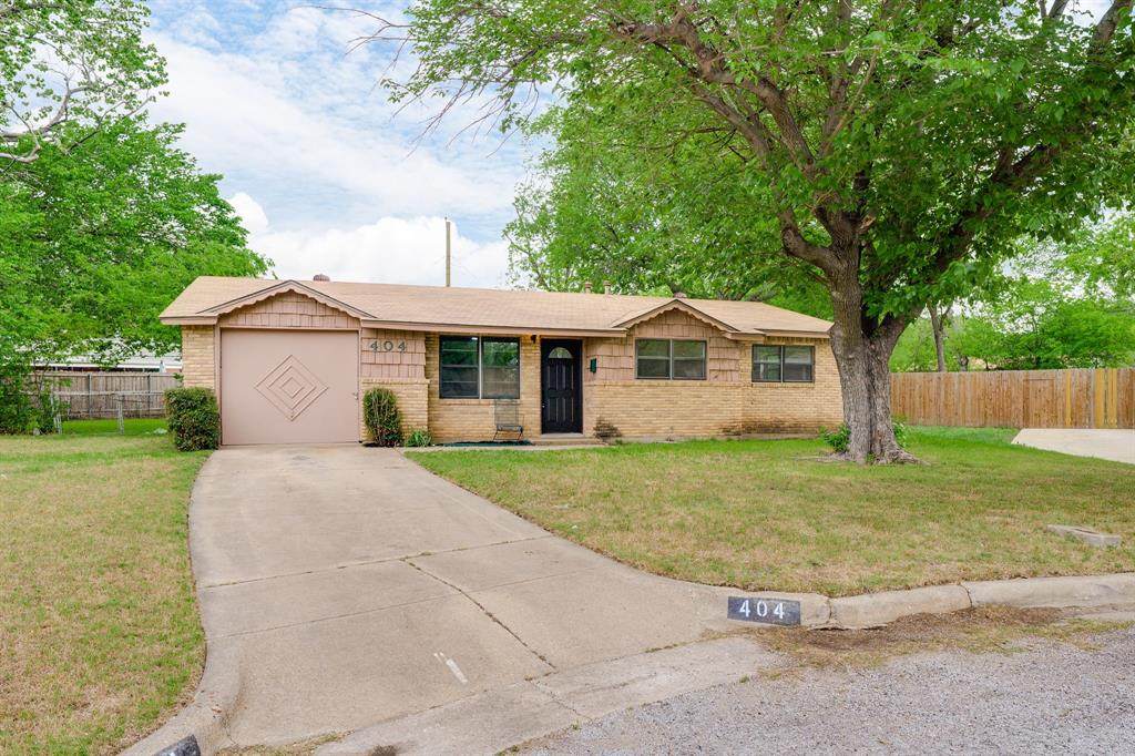 404 Southern Court - Photo 1