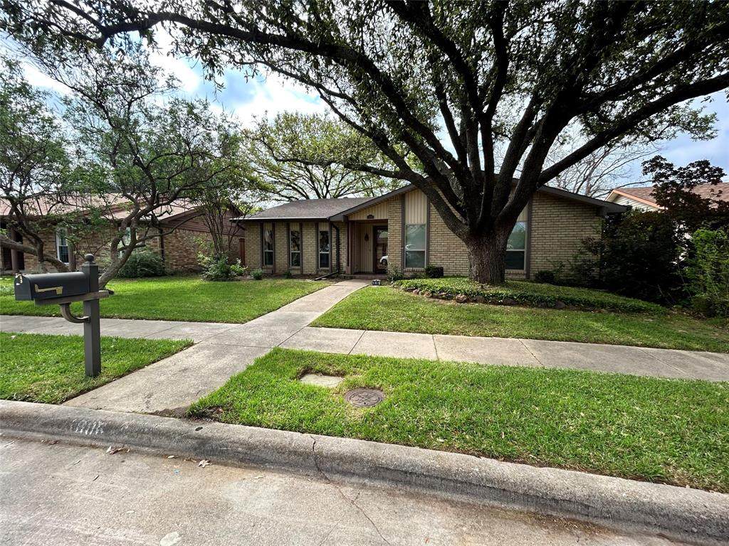 1806 Clear Creek Lane - Photo 1