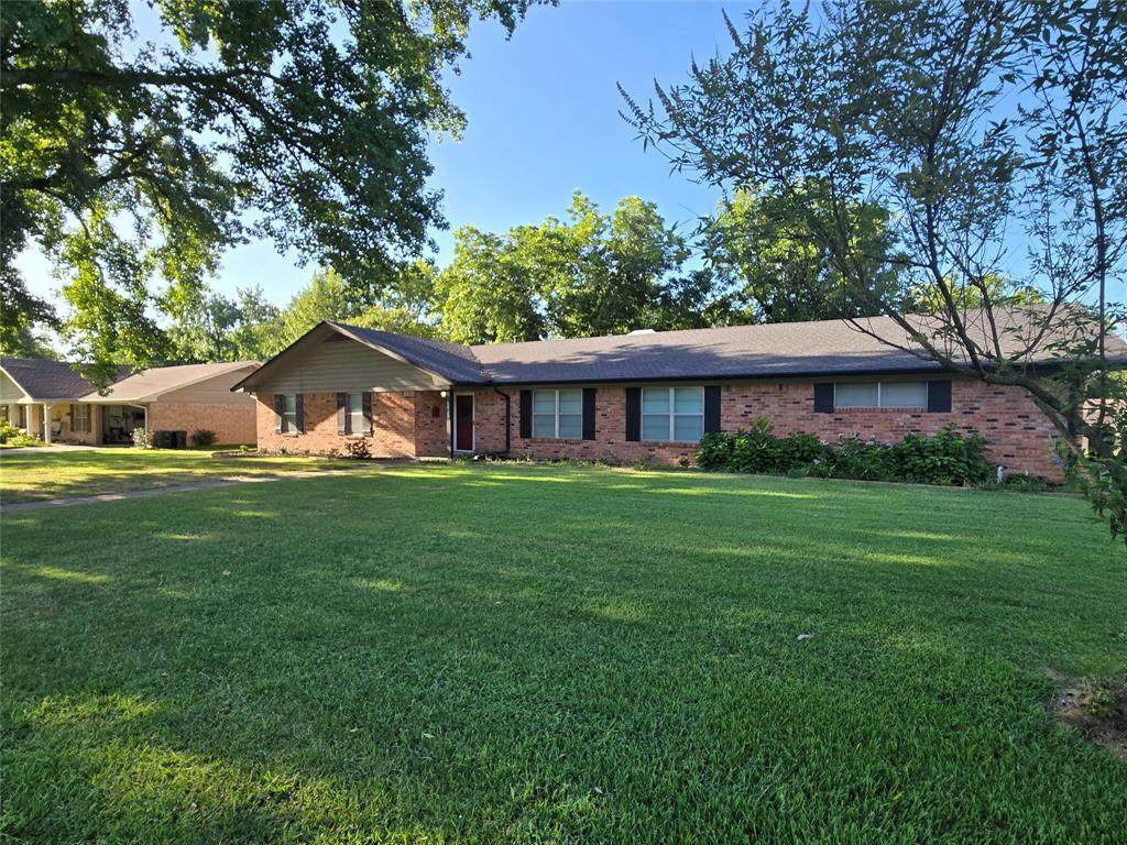 1428 Doris Drive - Photo 1