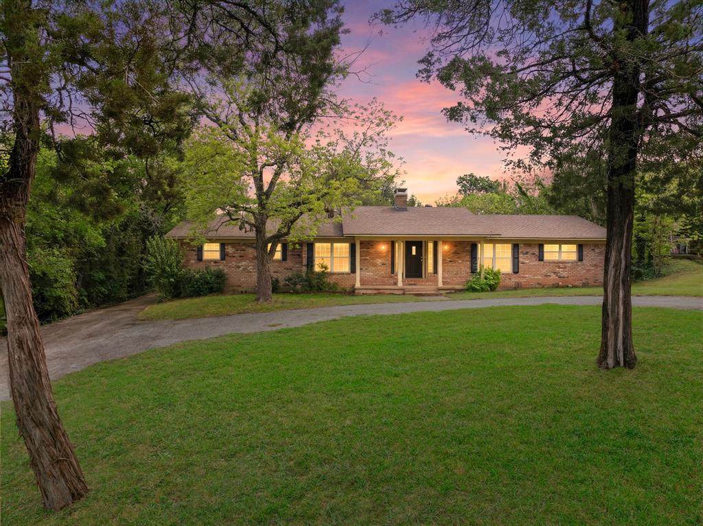 325 Fairway Road - Photo 1