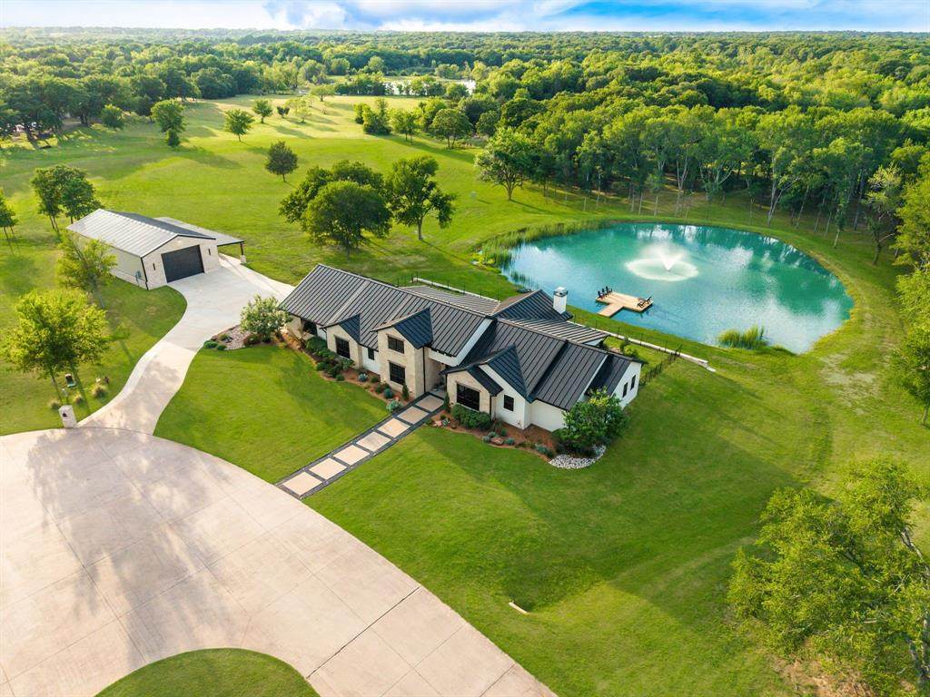 2100 Lake Crest Lane - Photo 1