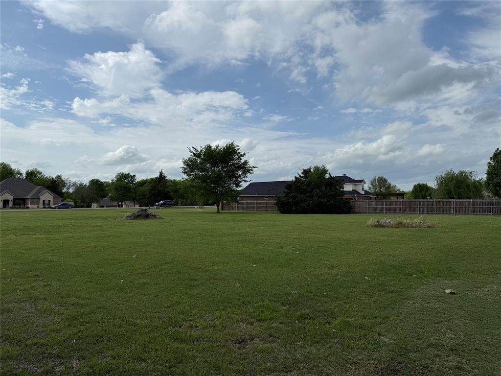 2915 Cathleen - Photo 1