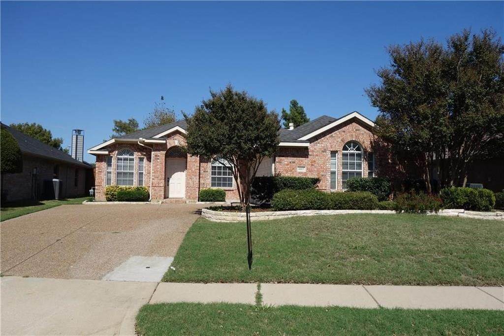 4417 Lone Rock Court - Photo 1
