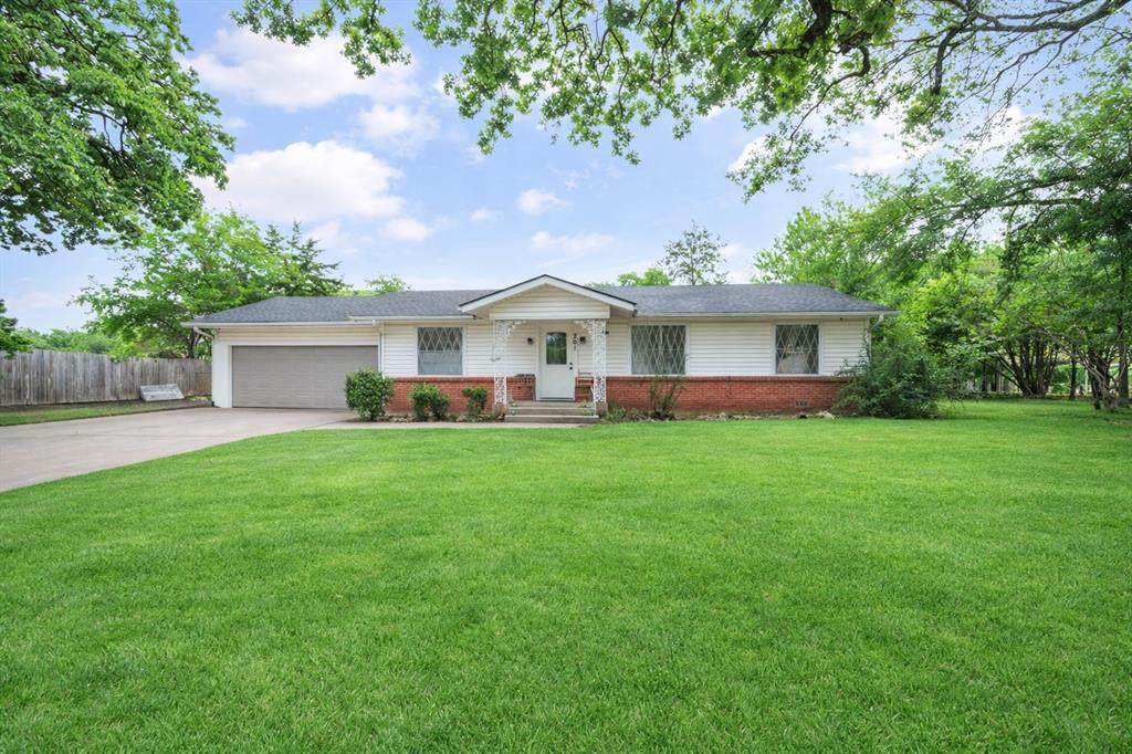 201 Hardy Avenue - Photo 1