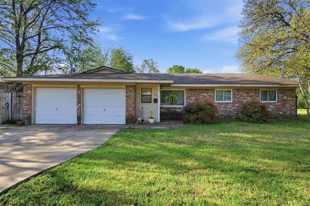 1803 Sycamore Street - Photo 1
